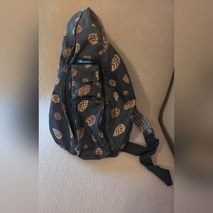 KAVU Original Rope Sling Bag -Pinecones
